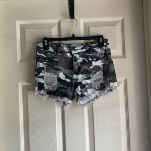 True Gypsy Black and white Camo Jean Shorts